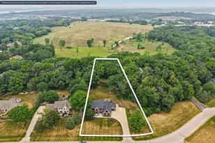 3479 Broken Bow Tr, Delafield, WI 53018 - Photo 63