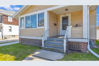 1021  Bluff Ave #1019, Sheboygan, WI 53081 - Photo 3