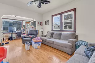 1021 Bluff Ave, Sheboygan, WI 53081 - Photo 9