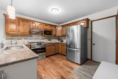 5736  Hickory Knoll Dr, West Bend, WI 53095 - Photo 9