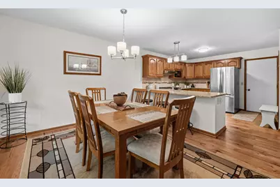 5736  Hickory Knoll Dr, West Bend, WI 53095 - Photo 7