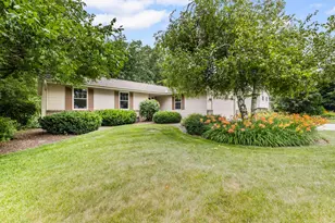 5736 Hickory Knoll Dr, West Bend, WI 53095 - Photo 29
