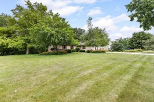 5736 Hickory Knoll Dr, West Bend, WI 53095 - Photo 35