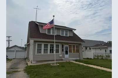 338 E Racine St, Jefferson, WI 53549 - Photo 3