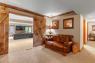 W318N1050 Huckleberry Way, Delafield, WI 53018 - Photo 51