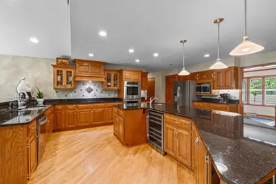 W318N1050  Huckleberry Way, Delafield, WI 53018 - Photo 15