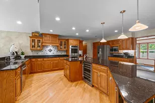 W318N1050 Huckleberry Way, Delafield, WI 53018 - Photo 15