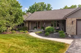 W318N1050 Huckleberry Way, Delafield, WI 53018 - Photo 65