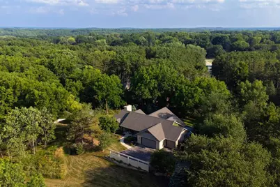 W318N1050  Huckleberry Way, Delafield, WI 53018 - Photo 95