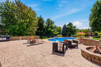 2125  Carriage Hills Dr, Delafield, WI 53018 - Photo 103