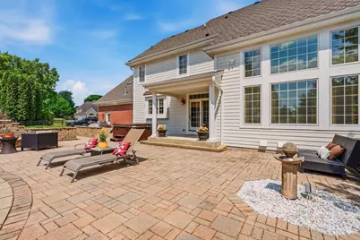 2125  Carriage Hills Dr, Delafield, WI 53018 - Photo 95
