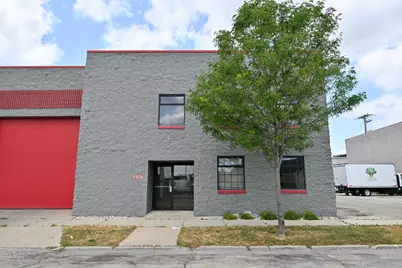 2121 S 55th St, West Allis, WI 53219 - Photo 27