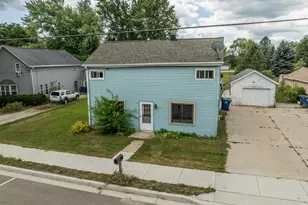 225 W Main St, Newburg, WI 53090 - Photo 5