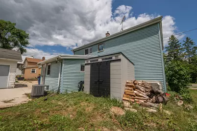 225 W Main St, Newburg, WI 53090 - Photo 33