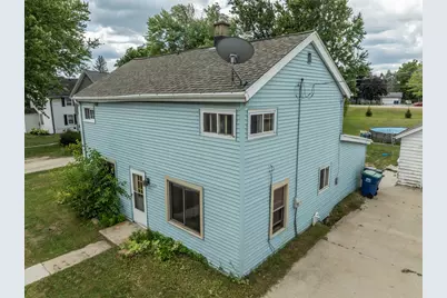 225 W Main St, Newburg, WI 53090 - Photo 27