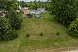 225 W Main St, Newburg, WI 53090 - Photo 39