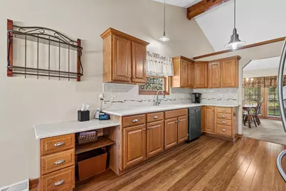 W155N6631  Blue Heron Dr, Menomonee Falls, WI 53051 - Photo 9