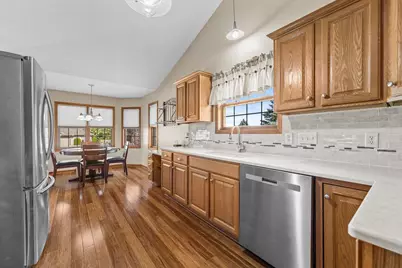 W155N6631  Blue Heron Dr, Menomonee Falls, WI 53051 - Photo 11
