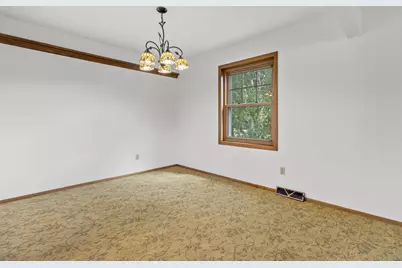 372  Briar Ct, Pewaukee, WI 53072 - Photo 19