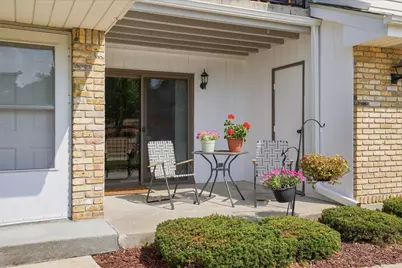 1440  Fox Tail Dr #103, Racine, WI 53406 - Photo 3
