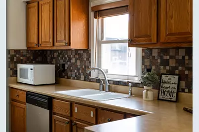 4149 S Whitnall Ave, Milwaukee, WI 53207 - Photo 15