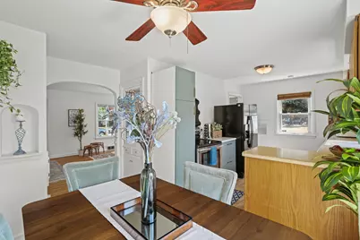 4149 S Whitnall Ave, Milwaukee, WI 53207 - Photo 9