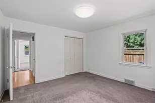 4149 S Whitnall Ave, Milwaukee, WI 53207 - Photo 17