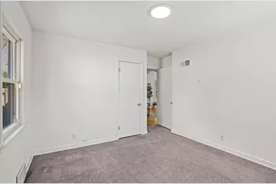4149 S Whitnall Ave, Milwaukee, WI 53207 - Photo 19