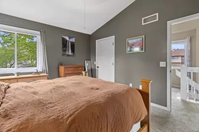 422  Meadowridge Cir, Lake Mills, WI 53551 - Photo 21