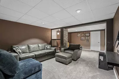 6260 W College Ave, Greendale, WI 53129 - Photo 33