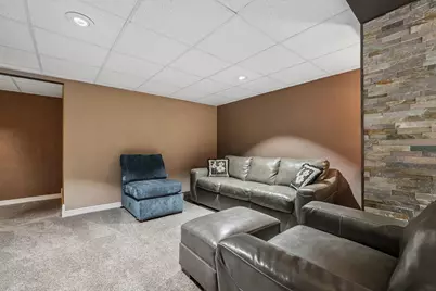 6260 W College Ave, Greendale, WI 53129 - Photo 31