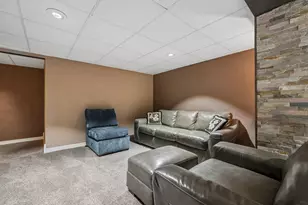 6260 W College Ave, Greendale, WI 53129 - Photo 31