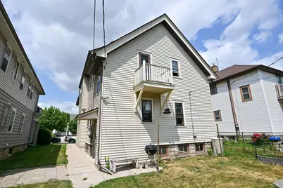 1010 S 58th St, West Allis, WI 53214 - Photo 33
