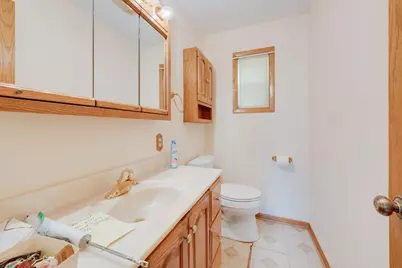 2483 N Newhall Ln, Milwaukee, WI 53211 - Photo 11