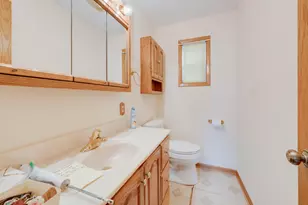 2483 N Newhall Ln, Milwaukee, WI 53211 - Photo 11