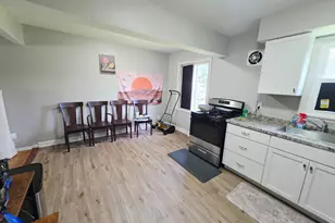1908 W Fairmount Ave, Milwaukee, WI 53209 - Photo 5