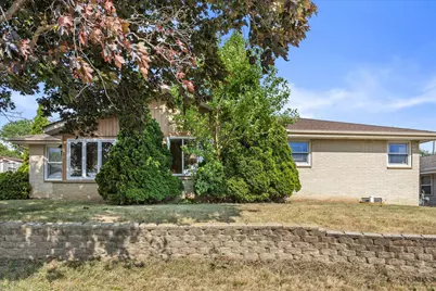 4002 S 91st Pl #4004, Greenfield, WI 53228 - Photo 37