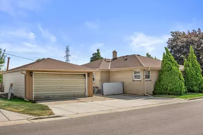 4002 S 91st Pl #4004, Greenfield, WI 53228 - Photo 33