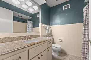 4002 S 91st Pl, Greenfield, WI 53228 - Photo 17