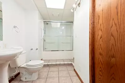 401  Oak Ridge Ct, Fort Atkinson, WI 53538 - Photo 29