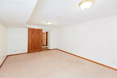 401  Oak Ridge Ct, Fort Atkinson, WI 53538 - Photo 27