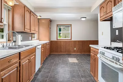 706 S Washington Ave, Viroqua, WI 54665 - Photo 3