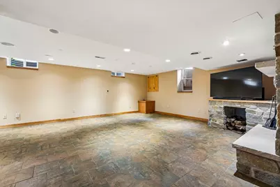 150 N 87th St, Wauwatosa, WI 53226 - Photo 31
