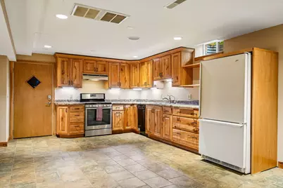 150 N 87th St, Wauwatosa, WI 53226 - Photo 35