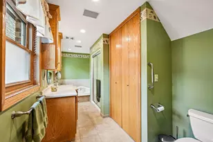 150 N 87th St, Wauwatosa, WI 53226 - Photo 13