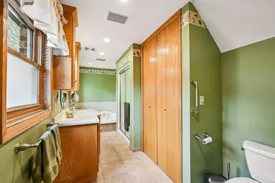 150 N 87th St, Wauwatosa, WI 53226 - Photo 19