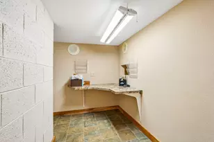 150 N 87th St, Wauwatosa, WI 53226 - Photo 25