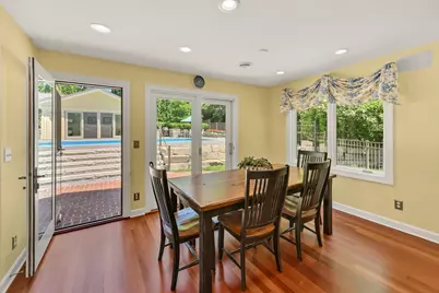 5792  Finch Ln, Greendale, WI 53129 - Photo 13