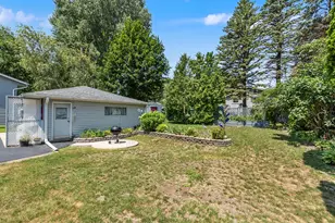 2108 Hemlock St, West Bend, WI 53090 - Photo 5