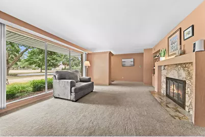 9515 W Hadley St, Milwaukee, WI 53222 - Photo 7